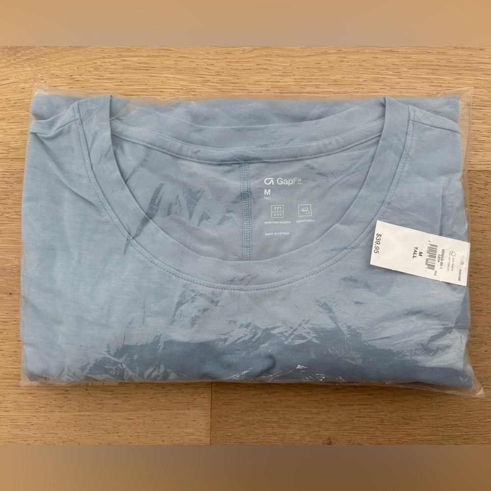 Side Medium Tall light blue Gap Breathe long sleeve shirt